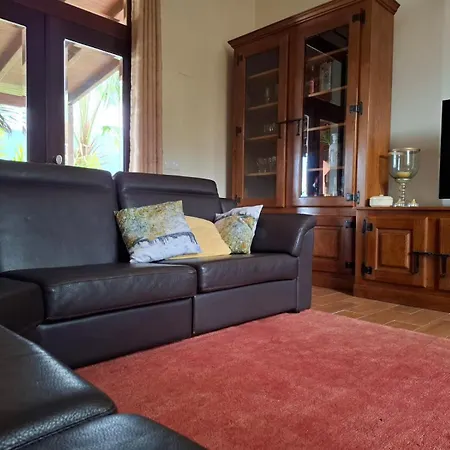 Quartos Em Paradise Alloggio in famiglia *